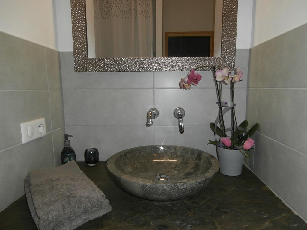 L'Apotheis Bed and Breakfast Saint-Thégonnec Δωμάτιο φωτογραφία